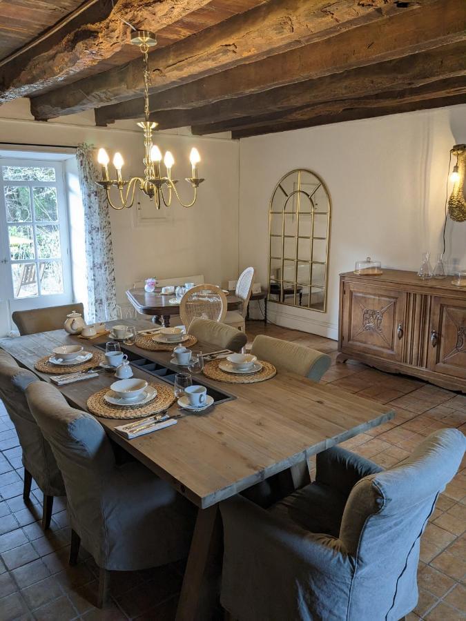 Sous Le Chateau Jumilhac-le-Grand Esterno foto